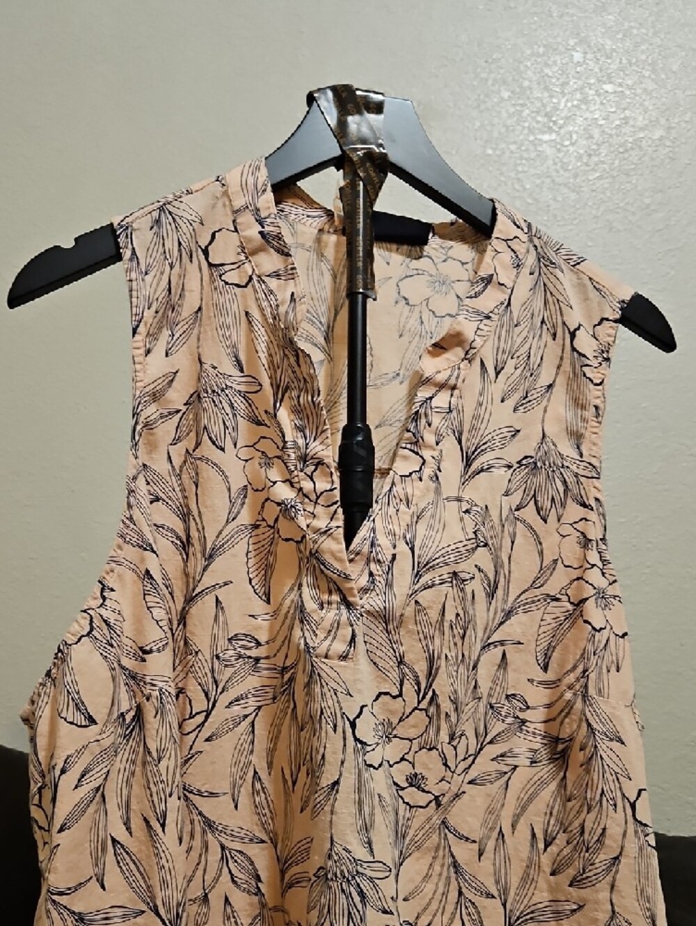 Lane Bryant Peach Floral Sleeveless V-Neck Camisole - Picture 2 of 7